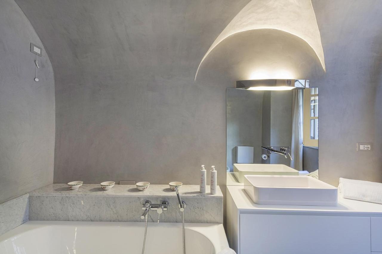 Garibaldi Glamorous Apartment By Wonderful Italy Genova Eksteriør billede